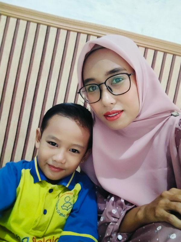Bunda Fasya Wali Murid Graha Belajar Cabang Griya Merpati Mas