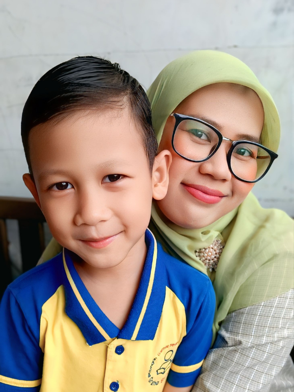 Bunda Sakha Wali Murid Graha Belajar Cabang Bumi Indah